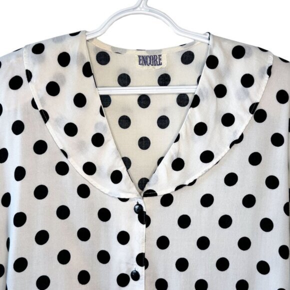 ***SOLD*** Vintage 70s Polka Dot Blouse - White & Black, Short Sleeve Button-Up - Picture 2 of 5
